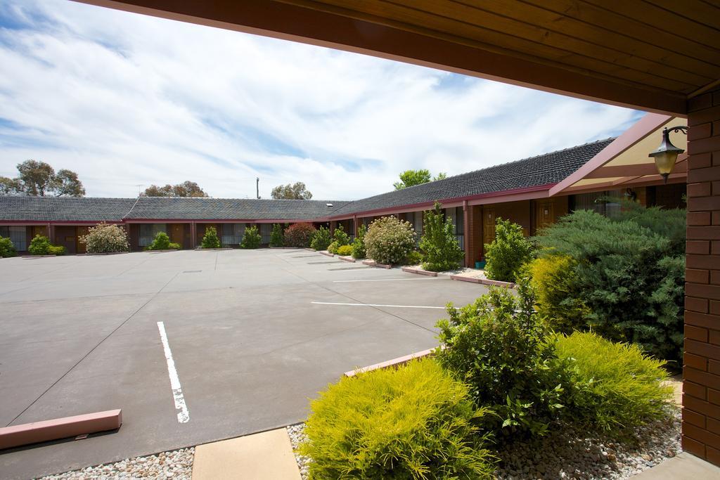 Golden Grain Motor Inn Horsham Buitenkant foto